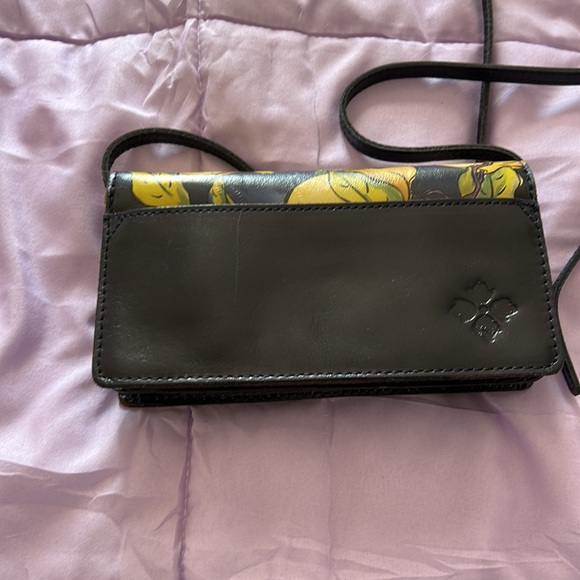 Patricia Nash Leather Balloi Positano Limon
Crossbody NWOT comes with Dustbag - Picture 8 of 8